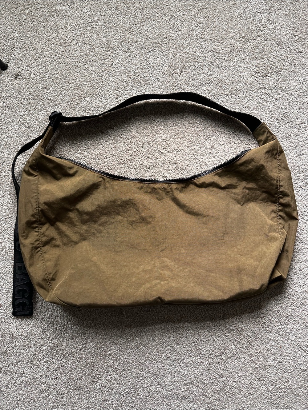 BAGGU Large Crescent Olive Crossbody Shoulder Bag